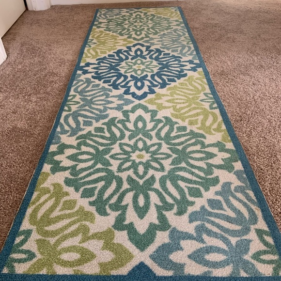 Patterned Long Rug - Picture 1 of 4